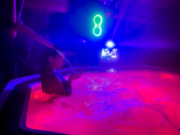 Alaçatı 'da sıcak jakuzi